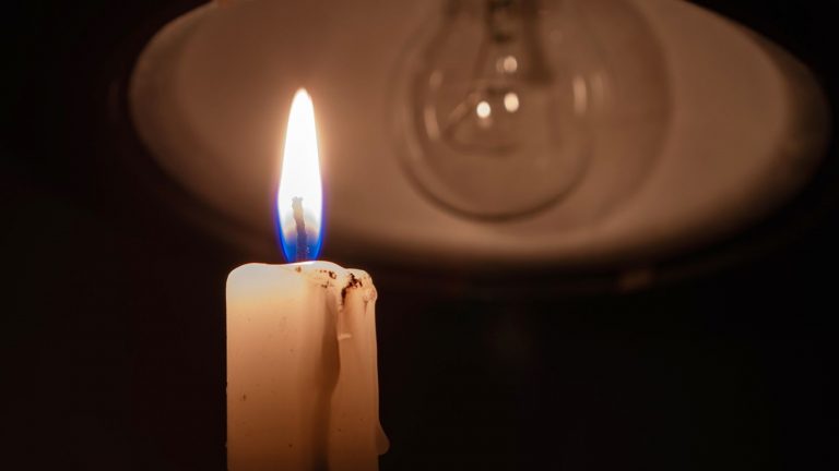 Marea Britanie anunță populația să se pregătească de pene de curent! Garda Națională, pusă în alertă