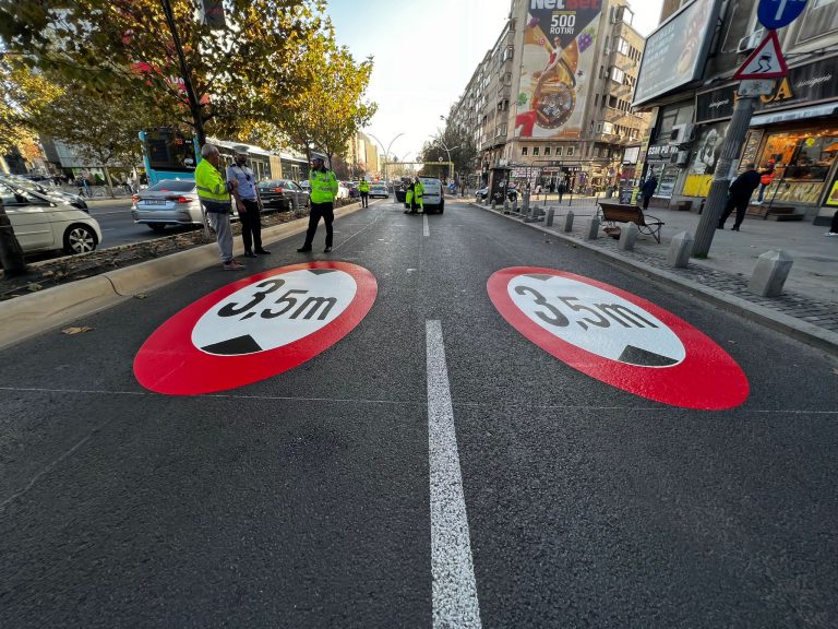 Măsuri suplimentare de semnalizare pentru circulația în siguranță în Pasajul Unirii – FOTO