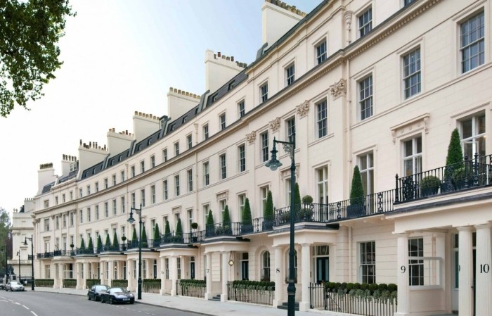 Cu ce se cumpără case de lux în Londra? Cu „regele dolar”