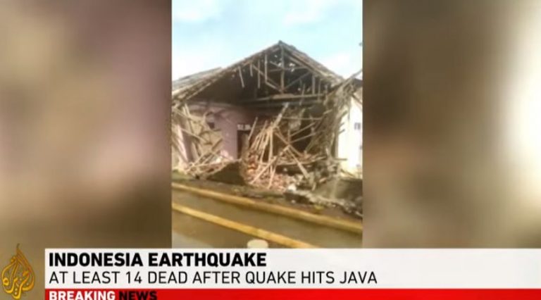 Imagini dramatice! Update/Cel puțin 40 morți și sute de răniți în urma unui seism în Indonezia – VIDEO