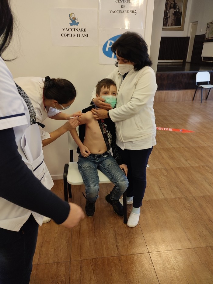 Serul Covid, la momentul bilanțului. Vaccinările au dublat numărul de morți