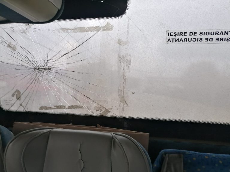 Firme de transport persoane, „călcate” de comisarii de la Protecția Consumatorilor. Ce s-a găsit în timpul controalelor + sancțiunile – FOTO