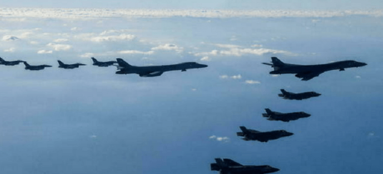 Amenințarea nucleară nord-coreeană. SUA trimit bombardiere strategice și avioane F-35 în coasta lui Kim Jong-un – VIDEO