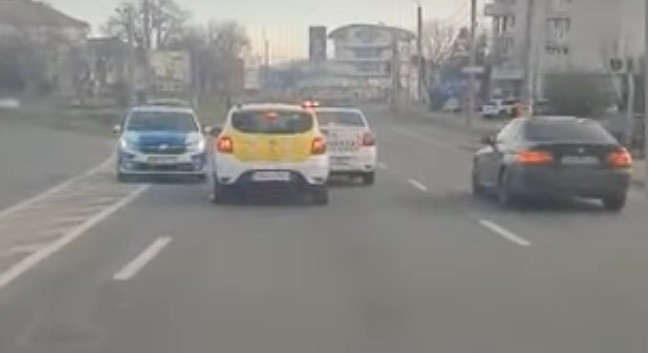 Un taximetrist din Satu Mare, „turnat” de colegii lui. A urmat o urmărite ca-n filme cu poliţia (VIDEO)