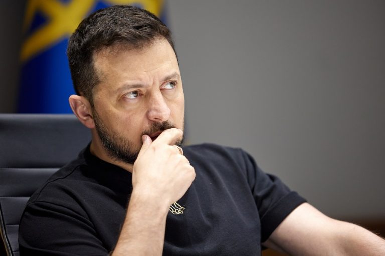 RĂZBOI ÎN UCRAINA. Zelenski vrea să negocieze cu Putin. Ce condiții pune Kievul