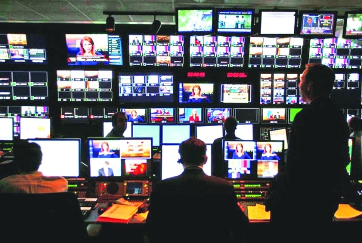 Anul prăbușirilor.De ce imperiile media au pierdut sute de miliarde de dolari