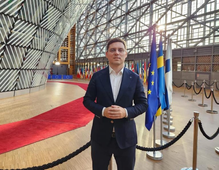 Schengen. Cele două soluții de compromis pe care le-ar avea România. Ce spune Victor Negrescu: „Este o opțiune diplomatică bună ”