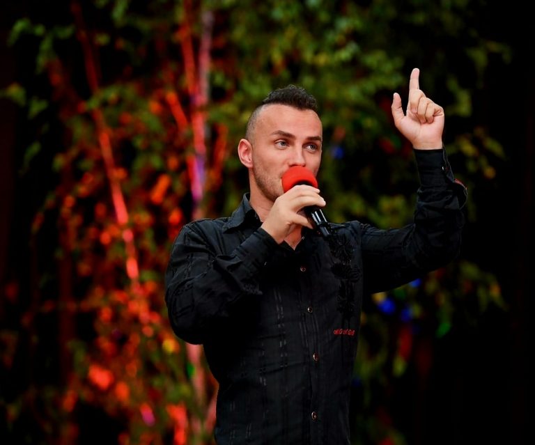 Ce sumă ia Mihai Trăistariu pentru un concert. Cunoscutul solist a vorbit deschis despre asta! „Mi-am fixat prețul”