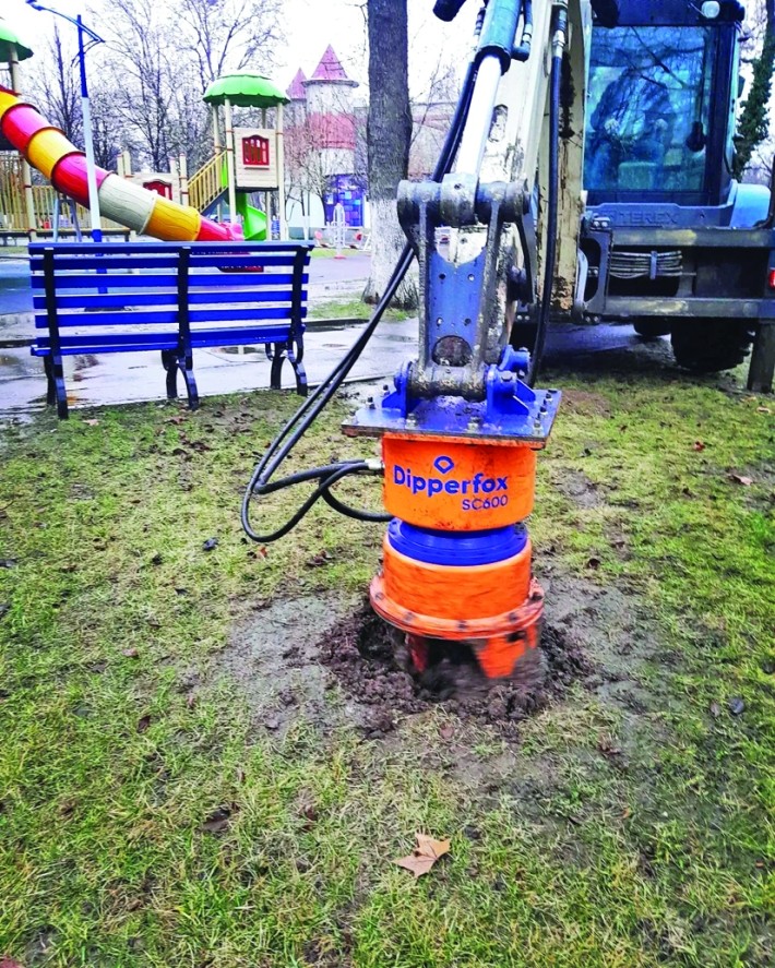 Totul Verde intervine pentru înlăturarea rădăcinilor și administrează gazonul în Sectorul 4
