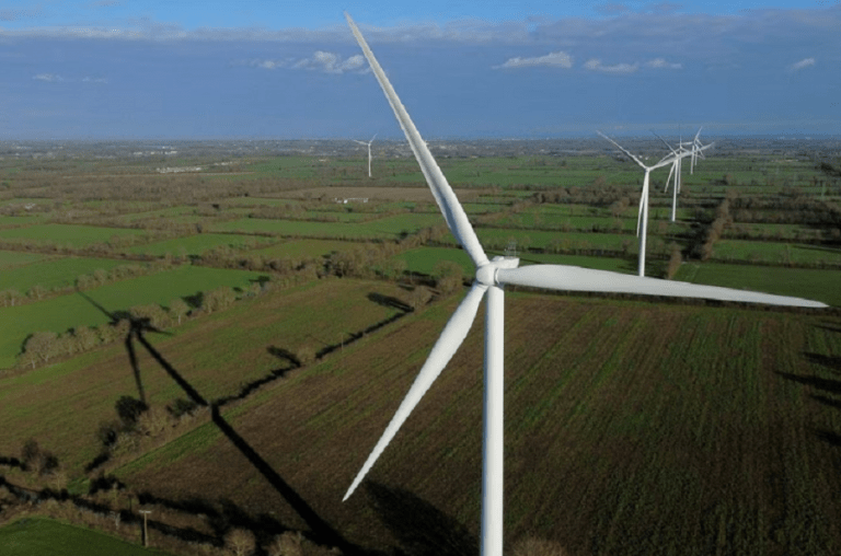 Războiul din Ucraina va accelera trecerea la energia curată