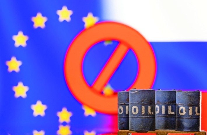 Extinderea sancțiunilor asupra petrolului rusesc. Ce riscă Europa