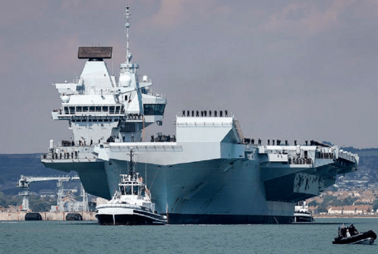 Nava amiral NATO a stat mai mult în reparații decât pe mare. Serie neagră pentru portavionul HMS Prince of Wales