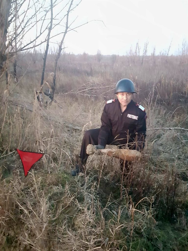Bombă de aruncător, descoperită pe un teren viran din Giurgiu. Cine a alertat autoritățile