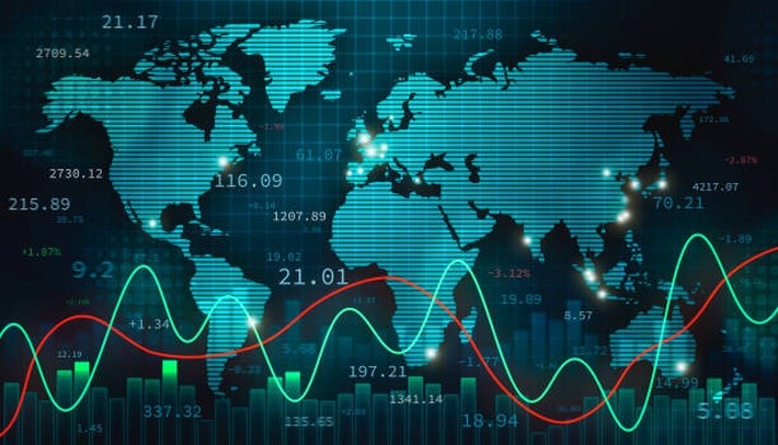 Economia mondială se îndreaptă spre un punct de cotitură. Încotro se înclină balanța riscurilor