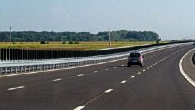 Trei autostrăzi din România vor fi lărgite la trei benzi pe sens. Despre ce sectoare de drum e vorba – HARTA