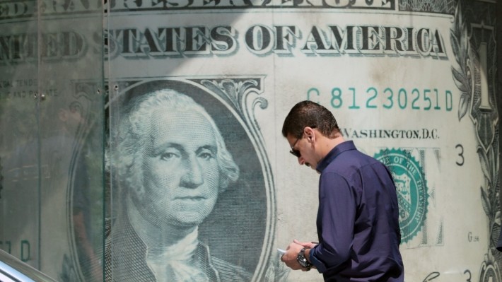 Moneda multipolară va înlocui „privilegiul exorbitant” al dolarului american?