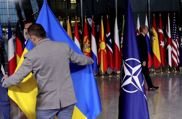 Viitorul Ucrainei nu este în NATO!