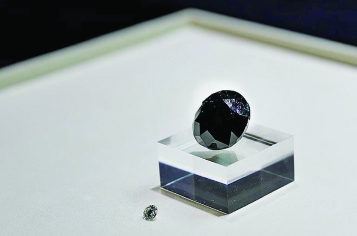 Un diamant negru neprețuit, expus în Dubai la buticul Korloff