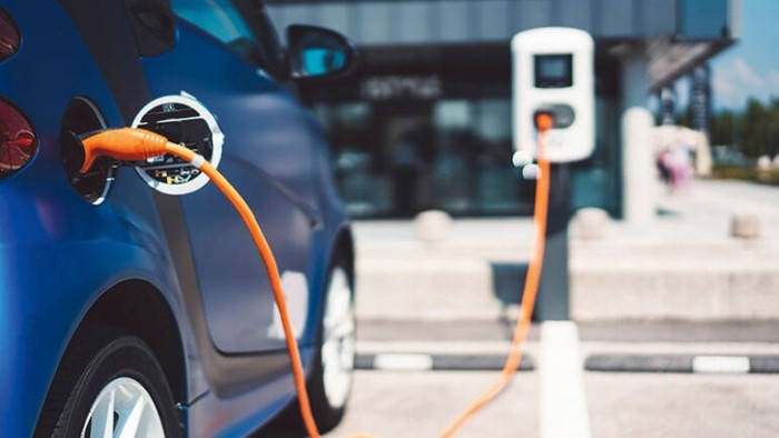 Miliarde de euro.Cine plătește stațiile de încărcare pentru vehiculele electrice?