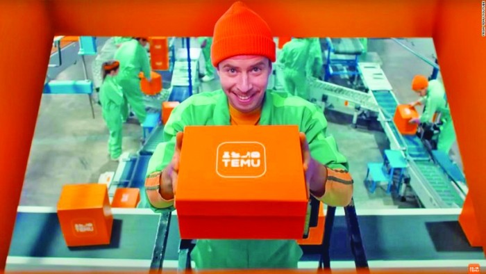 Cercei la 1,25 dolari: americanii îmbogățesc firmele chineze de comerț electronic