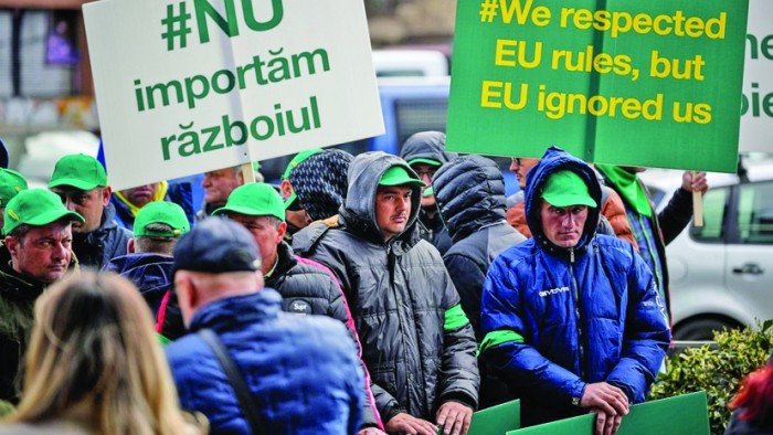 Est-europenii, vasalii UE. Până când?