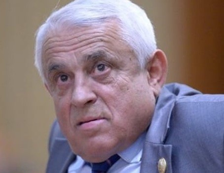 Sabotajul lui Daea. A aranjat ca nici banii ăia puțini de la UE să nu ajungă la fermierii români