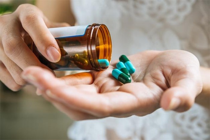 Victimele războiului giganților farmaceutici cu Europa. Pacienții din România așteaptă 899 de zile pentru medicamente noi