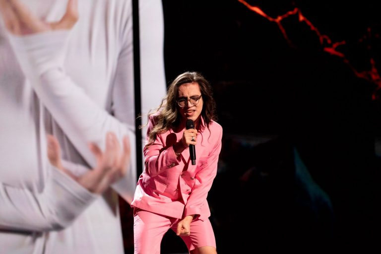 Eurovision 2023. România s-a făcut de râs și în acest an. Theodor Andrei, „inorogul roz” – VIDEO
