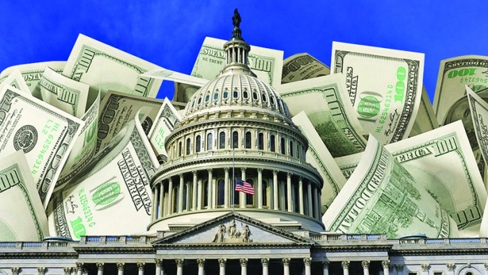 “Nebunii au pus stăpânire pe azil.” America, învinsă de o lebădă neagră?