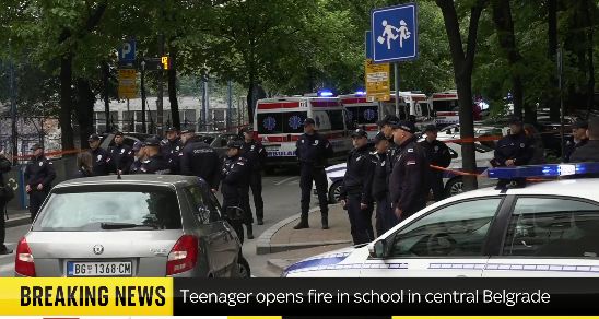 ÎNFIORĂTOR! Un elev a deschis focul într-o școală din Belgrad/UPDATE: Bilanțul victimelor + ce s-a aflat despre autorul cruntului atac – VIDEO