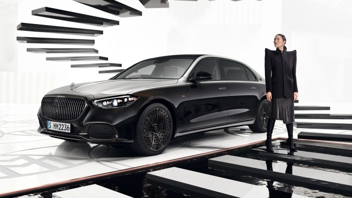Night Series, “bogăția invizibilă”: Mercedes-Maybach se inspiră de la Rolls-Royce