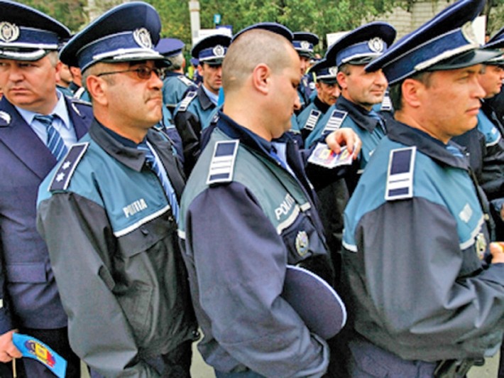 Poliţiştii ies pe străzi. Dar nu ca să vegheze, ci ca să protesteze. Care sunt revendicările lor?