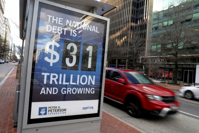 Repercusiunile crizei datoriilor: America s-ar scufunda împreună cu  economia globală