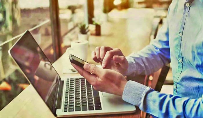 Nomadul digital a devenit corporatist