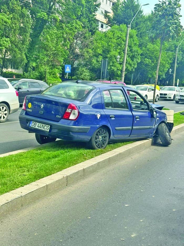 Trafic repus în funcțiune, în sectorul 4, cu intervenția Poliției Locale și a lucrătorilor de la Totul Verde. S.A.