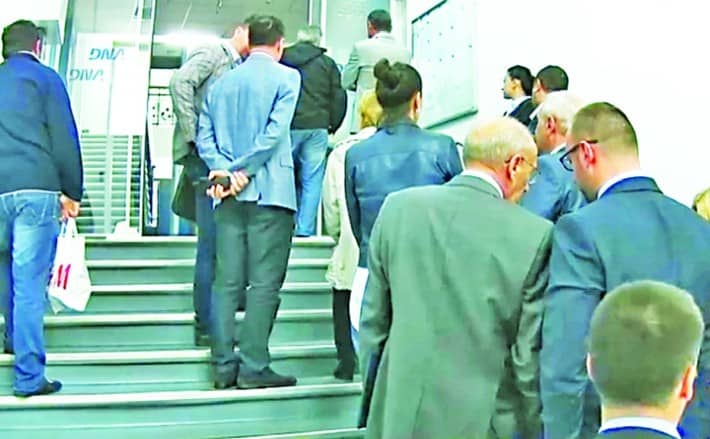 LISTA MARII RUȘINI NAȚIONALE: CEI 300 de ATÂRNĂTORI!