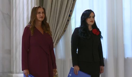 UPDATE. Simona Bucura-Oprescu și Natalia Intotero au depus jurământul la Cotroceni/Ceremonie extrem de scurtă
