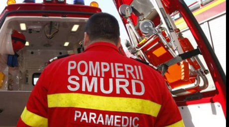 Alertă în stațiunea Mamaia. Un bărbat a fost scos inconștient din mare/Omul a fost dus la spital