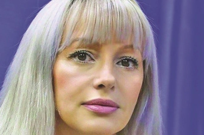 Gata, pleacă ”Blonda de la Interne”! ”Ștefi”, nu-l uita pe ”Iubi”!