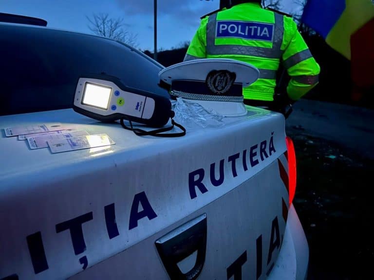 Cum a reacționat un polițist rutier din Prahova după ce un șofer i-a oferit mită 400 de lei