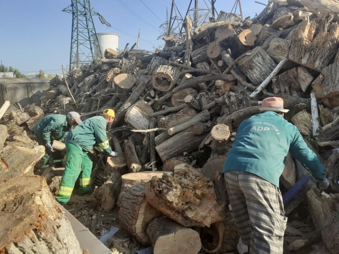 Înscrierile pentru acordarea ajutorului de încălzire continuă la Sectorul 4