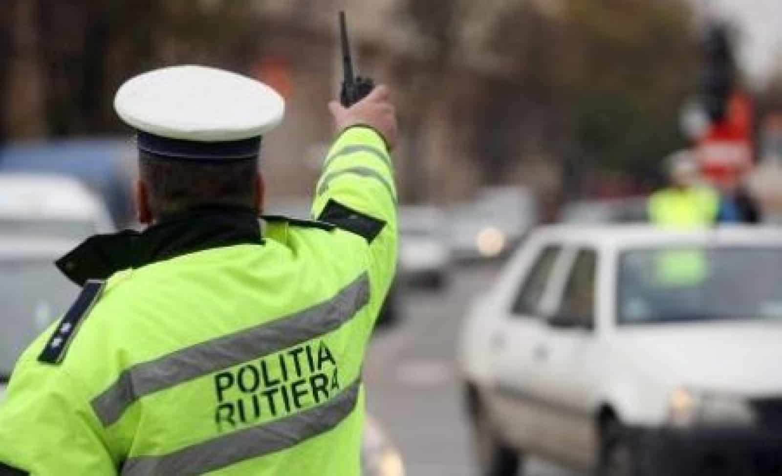 ﻿ Bărbat beat, urmărit în trafic în Capitală, a vrut să treacă peste polițiști cu mașina