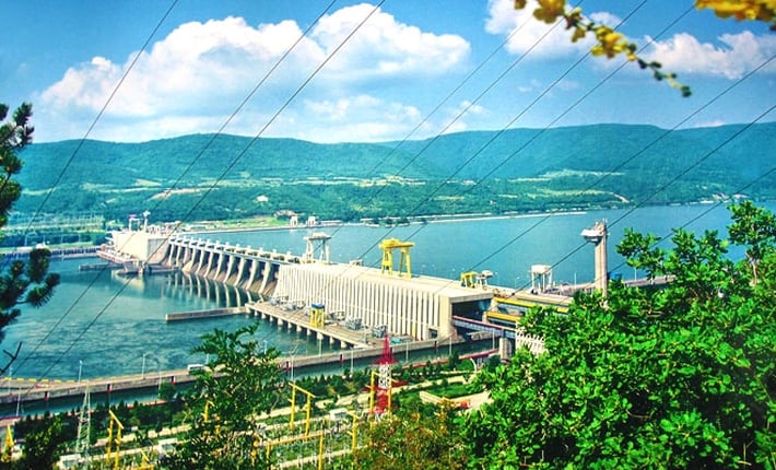 Soarta hidroenergiei românești a fost pecetluită la Bruxelles. Interdicții totale pentru capacitățile noi