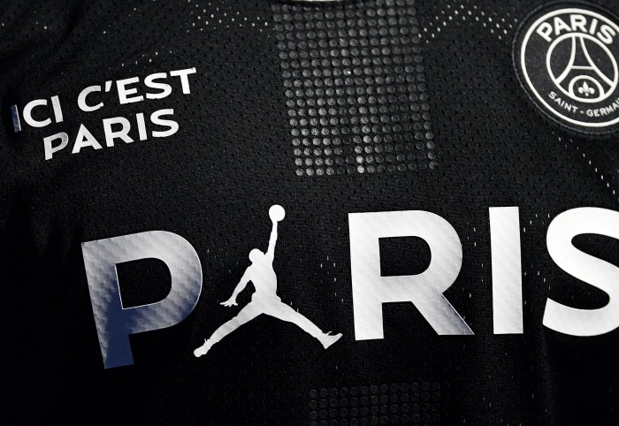 PSG, marketing de Harvard, venituri de milioane