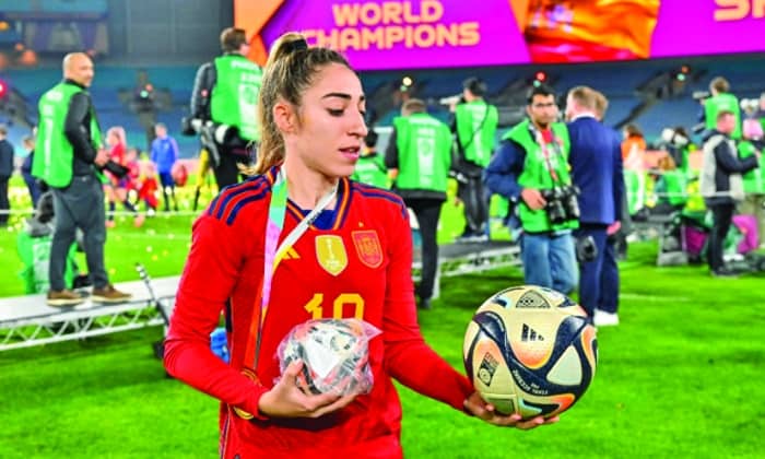 Suma record cu care se vinde mingea din finala CM de fotbal feminin