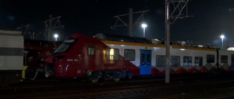 Primul tren cumpărat de România în ultimii 20 ani a ajuns în ţară. Cum arată Alstom Coradia Stream (VIDEO)