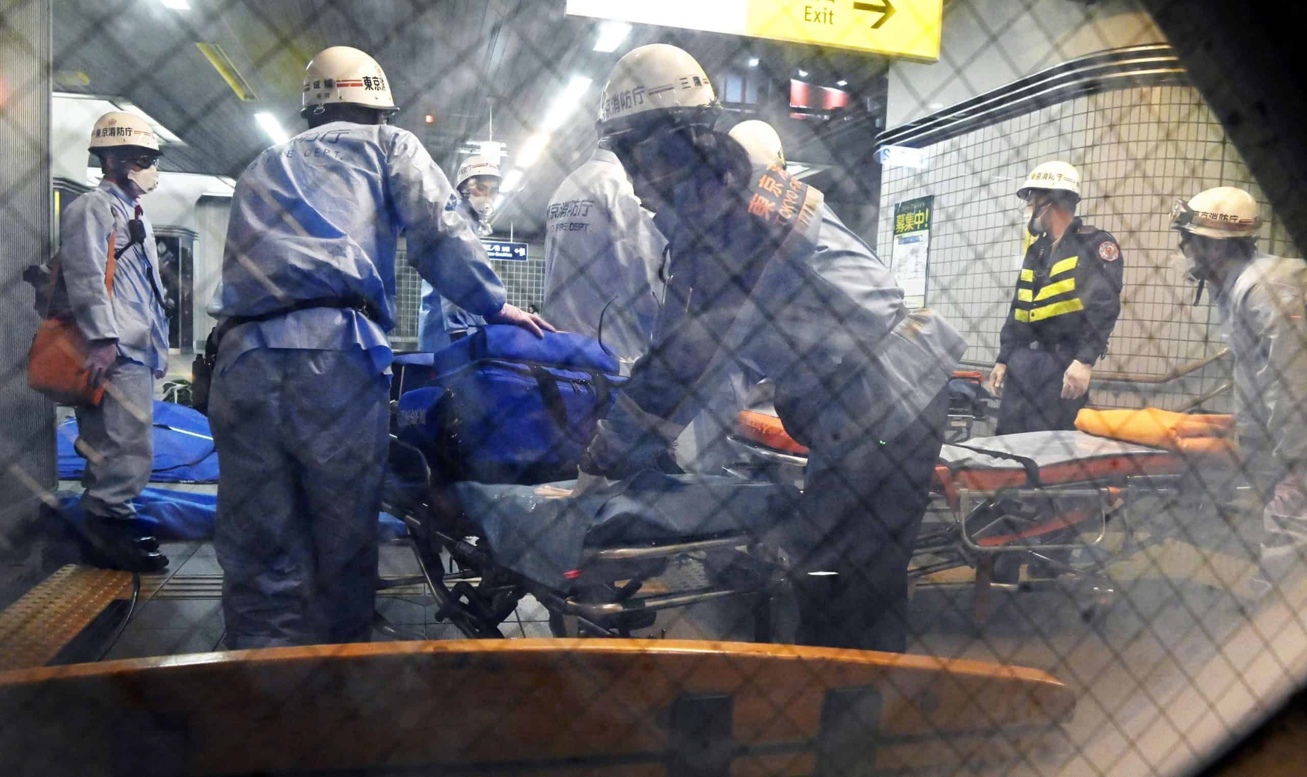 VIDEO| 3 bărbați înjunghiați de o femeie la metroul din Tokyo