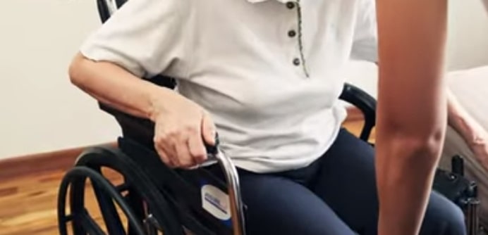 Soldatul s-a prefăcut că e invalid şi a obţinut o adevărată avere de la stat. Dar l-au prins. Ce riscă acum impostorul?