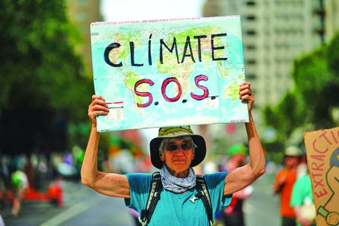 Tinerii nu sunt proști: s-au săturat de isteria climatică!