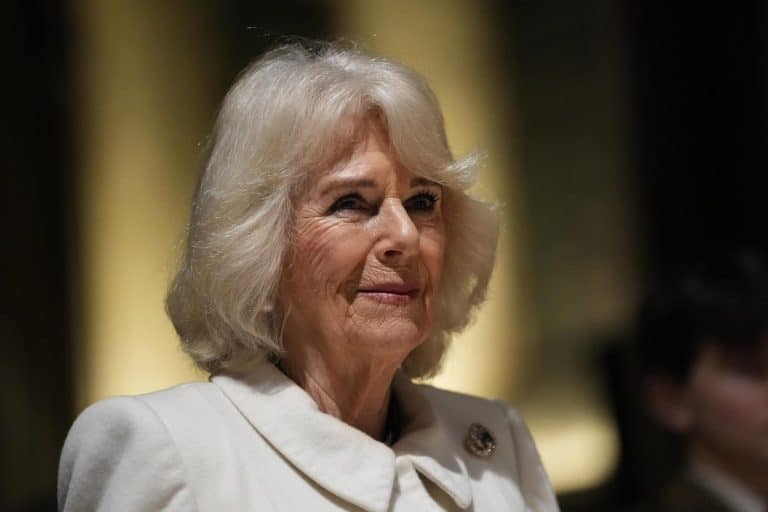Regina Camilla, detalii despre starea de sănătate a Regelui Charles – VIDEO